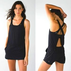 Lululemon sweaty or not Runsie size 8 dress shorts jumper